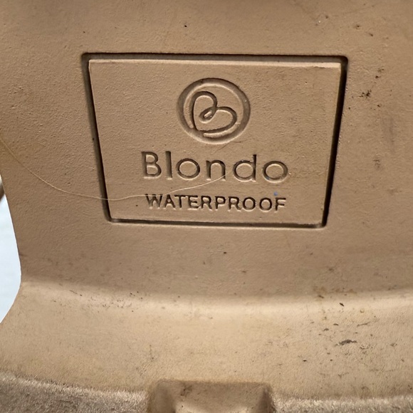 Blondo Suede Beige Dagger Waterproof 
Bootie USA Women's Tan Suede Ankle Boots - Picture 9 of 10